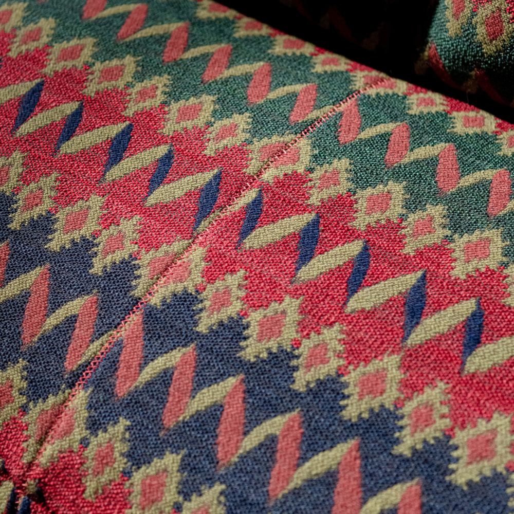 mind-the-gap-maverick-sofa-cortina-woven-fabric-green-red-blue-jacquard-design-sofa-designer-hand-made
