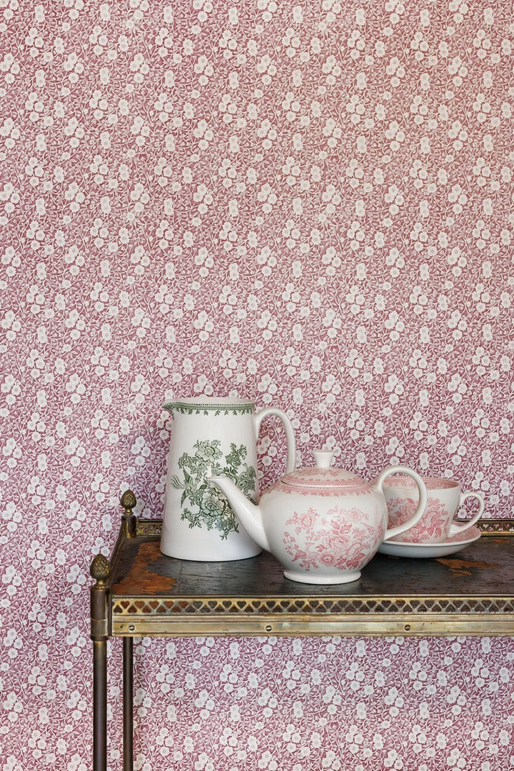 burleigh-barneby-gates-calico-burnt-rose-wallpaper-ditsy-floral-cottage-wallpaper-made-in-england-pottery