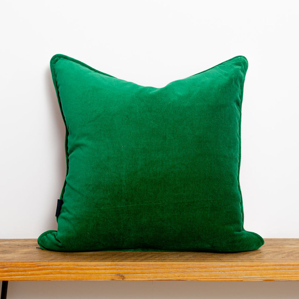 Wear-the-walls-cushion-treath-pattern-linen-velvetseashall-floral-cerise-pink-linen-green-velvet-backing