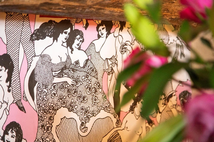 boudoir-ny-wallpaper-pink-retro-men-women-black-white-drawings