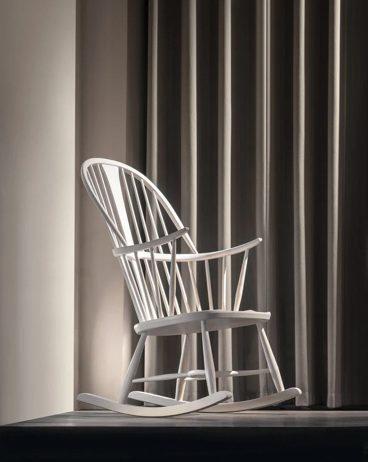 chairmakers-rocker-rocking-chair-ercol-furniture-l.ercolani-heritage-design-ash-wood