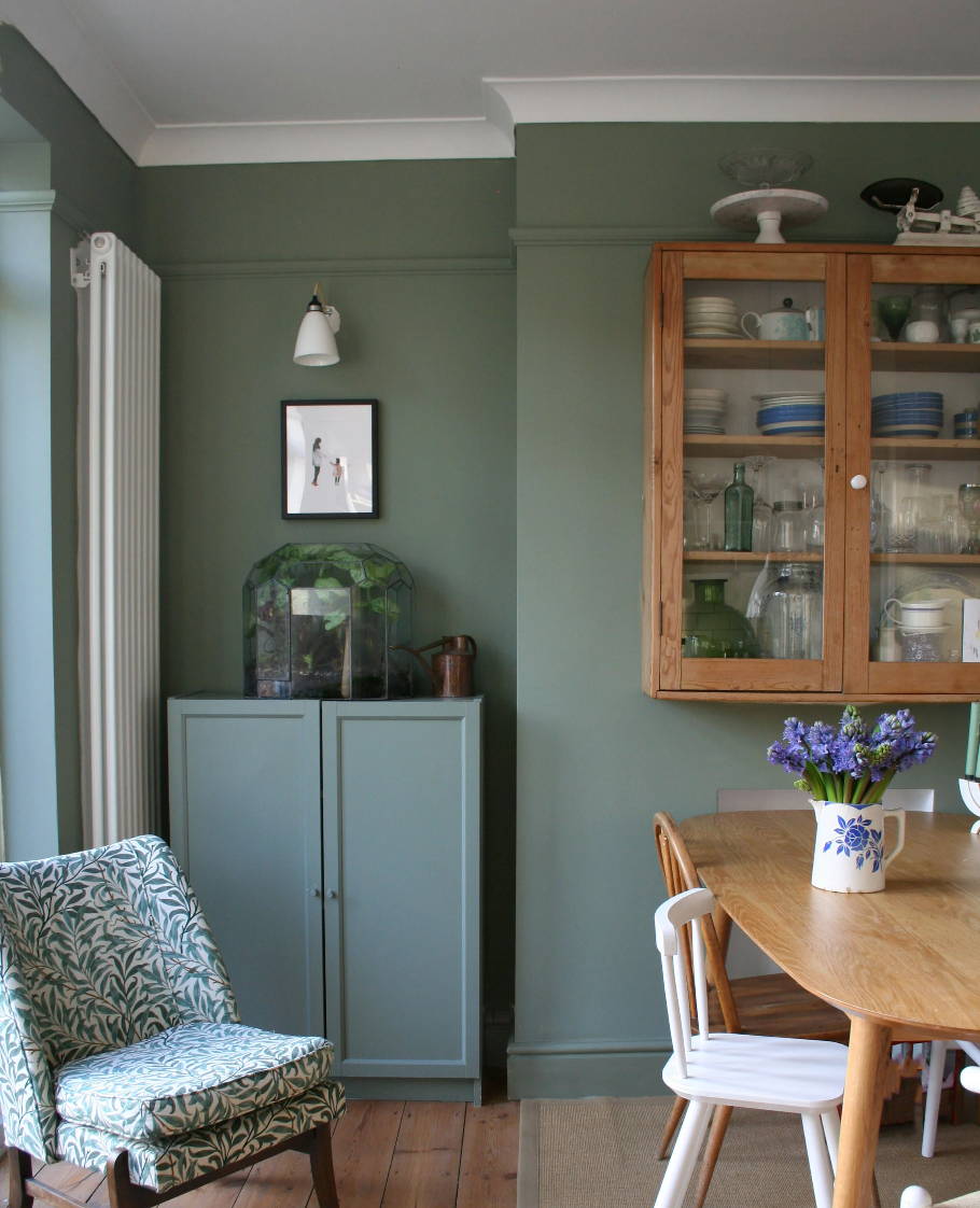 coat-paint-british-made-safe-green-park-life-dining-room