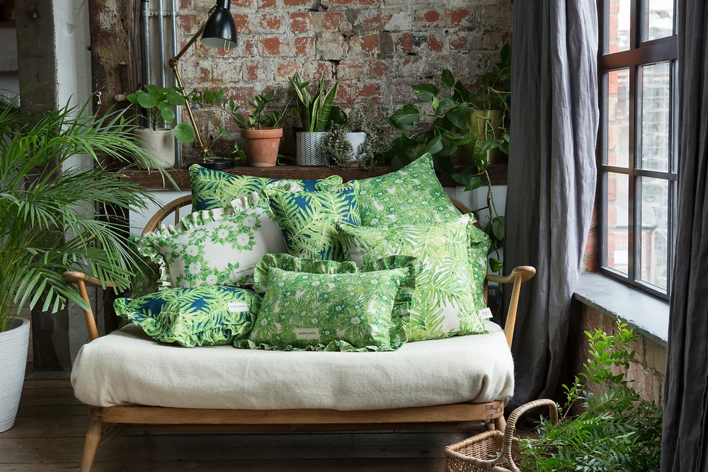 Bethie-tricks-textiles-leaf-pattern-screen-print-linen-cotton-mix-botanical-leaf-tropical-green-Xanandu-Phiadendron-planr-Canopy