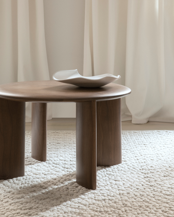 io-side-table-walnut-wooden-rounded-table-ercol-furniture-l.ercolani-british-made