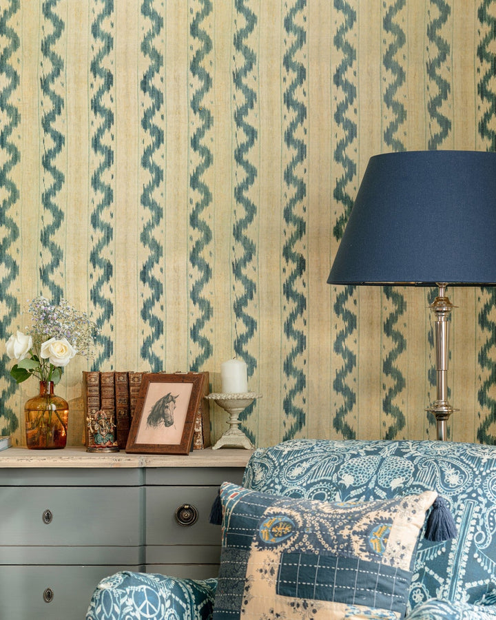 Mind the Gap VINTAGE IKAT Luxury Wallpaper Woodstock Collection On the Wall image Lifestyle Photo MTG