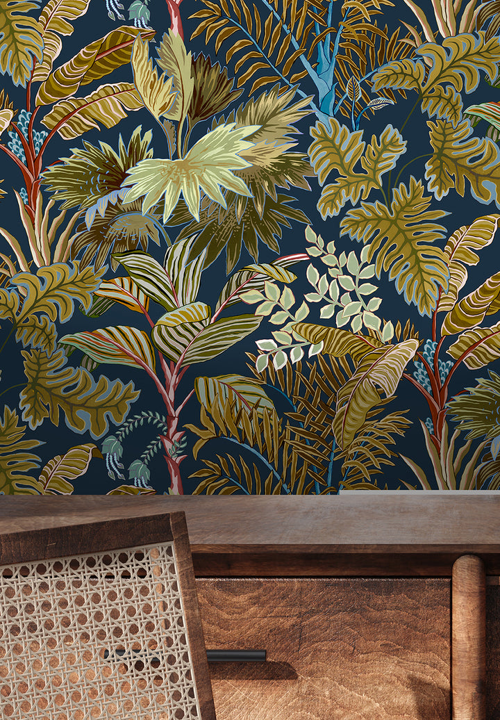 josephine-munsey-wallpaper-palm-grove-navy-olive