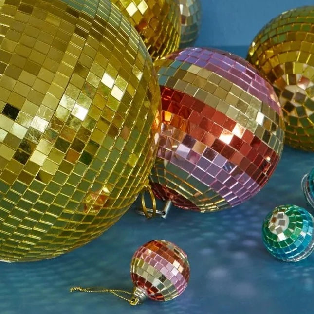 gold-medium-disco-ball-mirrored-disco