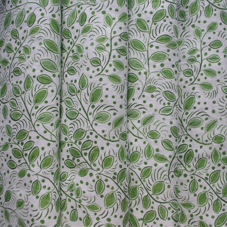 Lowri-Linen-Little-Leaves-leaf-leaves-printed-fabrics-trailong-vine-print-green-white-textile-upholstry-fabric-british-textiles