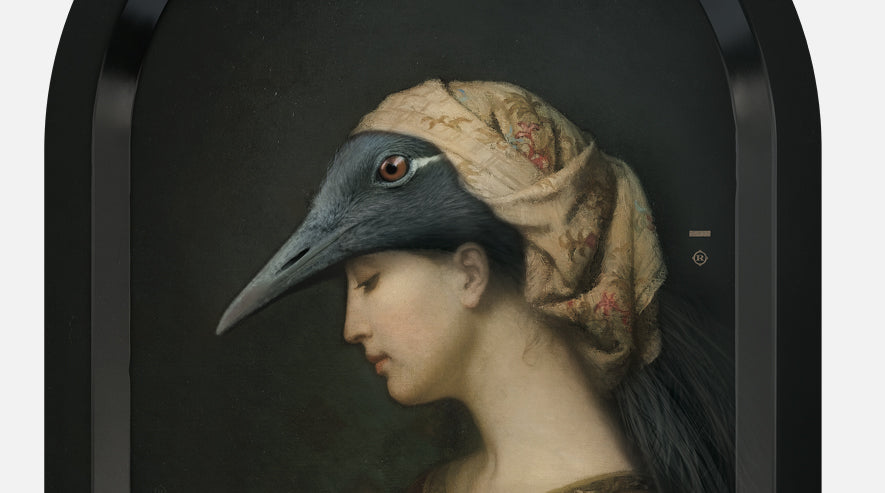 ibride-alma-bird-hat-lady-sitting-portrait-tray