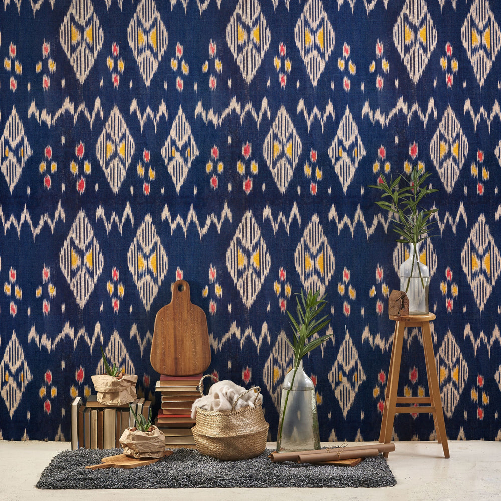mind-the-gap-adras-wallpaper-world-of-fabrics-collection-traditional-textiles-reimagined-textured-bold-maximalist-statement-interior