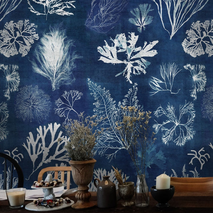 mind-the-gap-algae-navy-blue-wallpaper-atoll-collection-navy-blue-marine-life-shapes-silhouettes-maximalist-statement-interior
