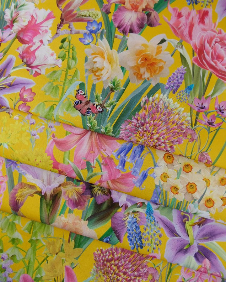 bauldry-botancals-interior-furnishings-deigner-brand-fabrics-wallpapers-designer-british-the-design-yard-cushionsbauldry-botanicals-floral-cushion-square-printed-textile-british-made-and-design-inspired-by-english-garden-small-scale-print-designbauldry-botanicals-floral-cushion-square-printed-textile-british-made-and-design-inspired-by-english-garden-small-scale-print-design-cushion