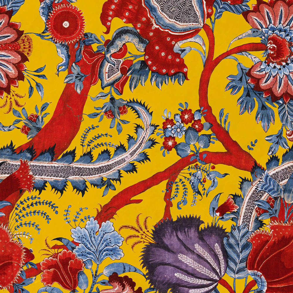 mind-the-gap-chinese-paisley-wallpaper-yellow-red-blue-floral-vines-chinoiserie-maximalist-bright-powerful-oriental