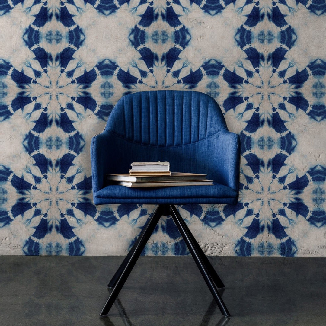 mind-the-gap-shibori-flower-wallpaper-fabric-obsession-collection-blue-indigo-white-shibori-japanese-technique-interior