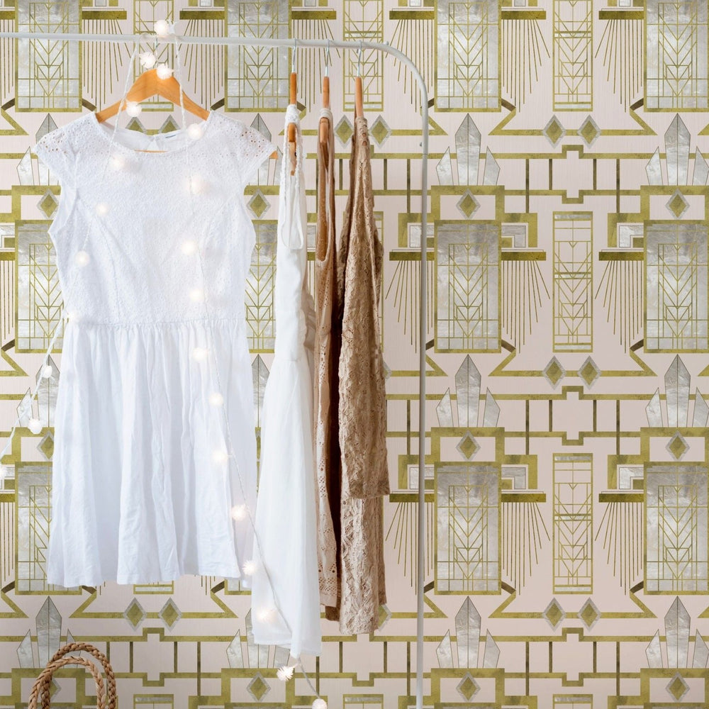 mind-the-gap-glamour-gold-pink-wallpaper-metropolis-collection-great-gatsby-art-deco