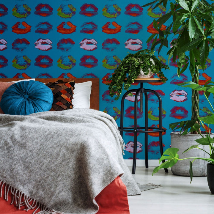 mind-the-gap-neon-kiss-wallpaper-nouvelle-pop-collection-bright-colourful-vibrant-pop-art-inspired-maximalist-statement-interior-blue