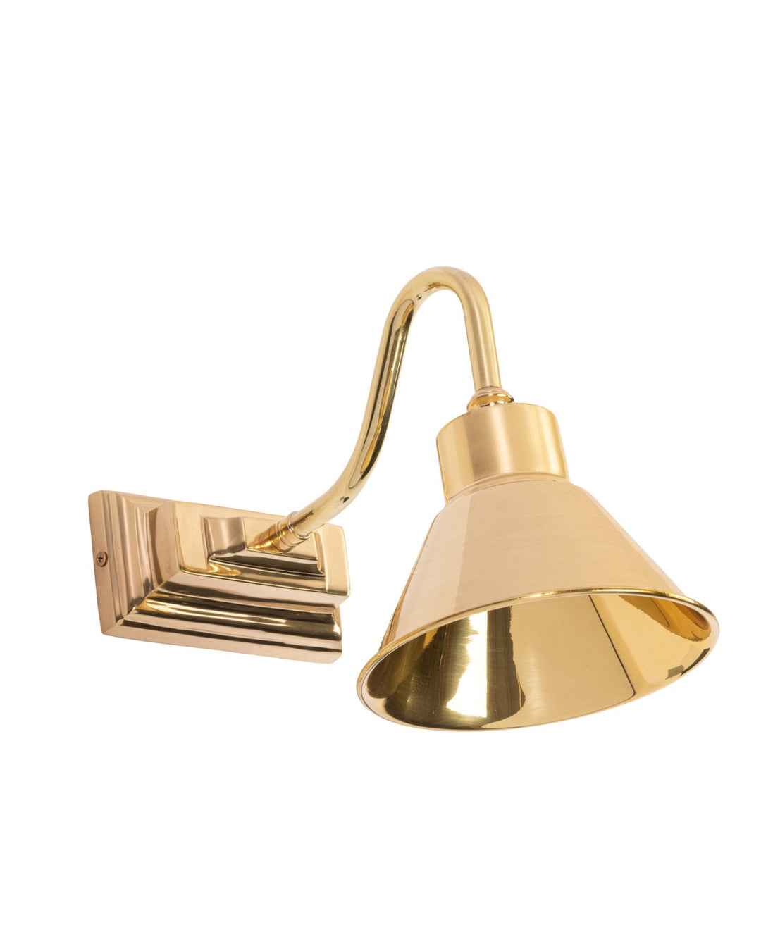 mind-the-gap-Newprt-light-polished-brass-finish-brass-colour-metal-shade-wall-light 