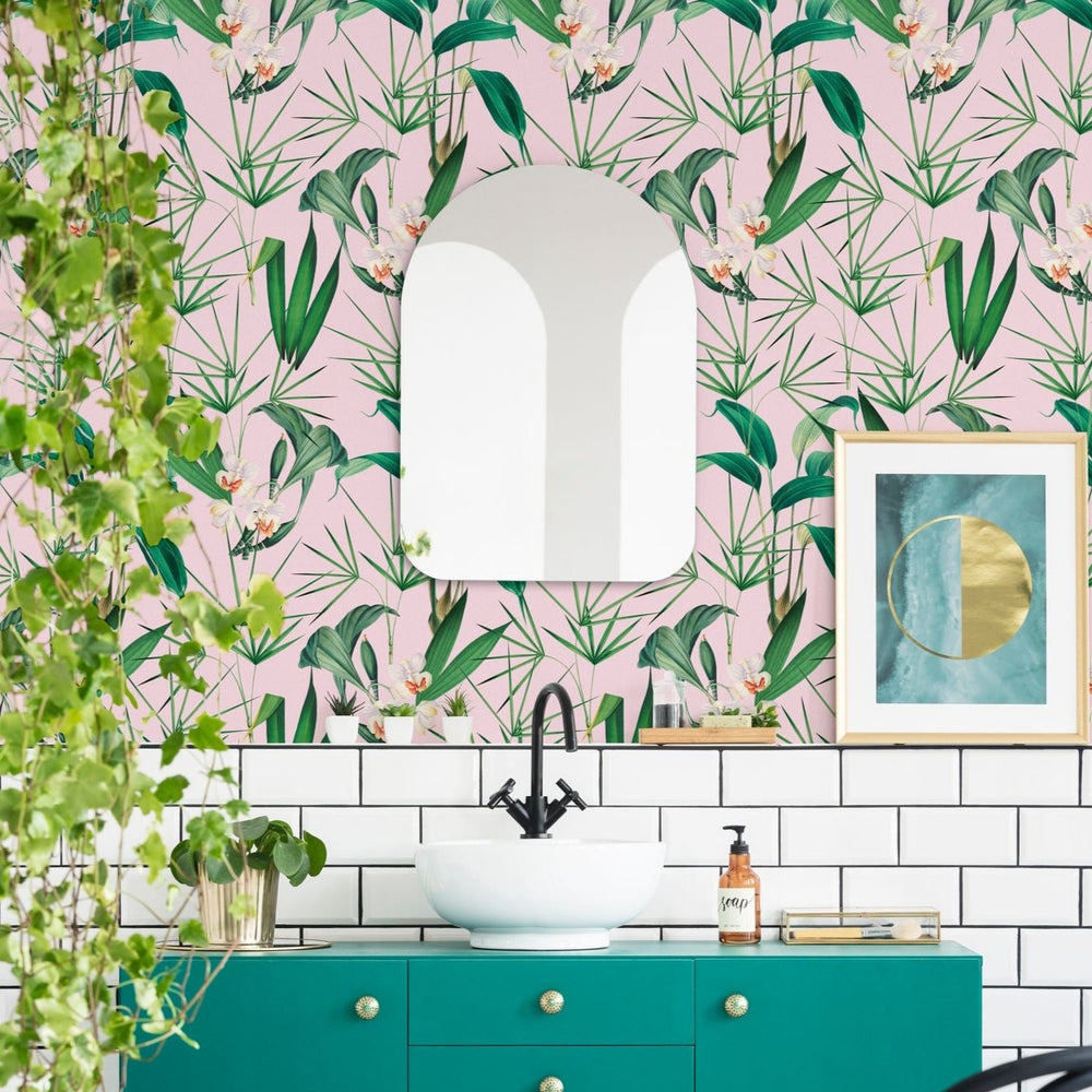 mind-the-gap-palm-springs-wallpaper-palm-springs-collection-tropical-foliage-californian-sun-statement-maximalist-interior