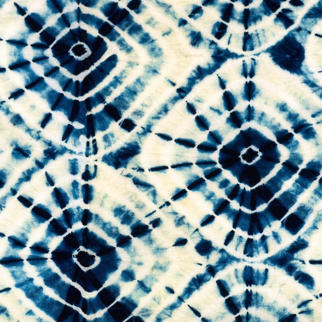 mind-the-gap-shibori-swirls-wallpaper-fabric-obsession-collection-blue-white-indigo-japanese-technique