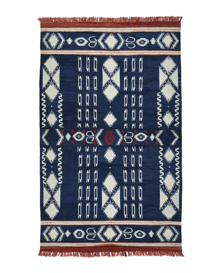 Mind-the-gap-turkish-rugs-kapadokia-indigo-handmade-Kilim-flat-woven-Anatolia-blue-fringing-geometric-pattern-woodstock-boho 